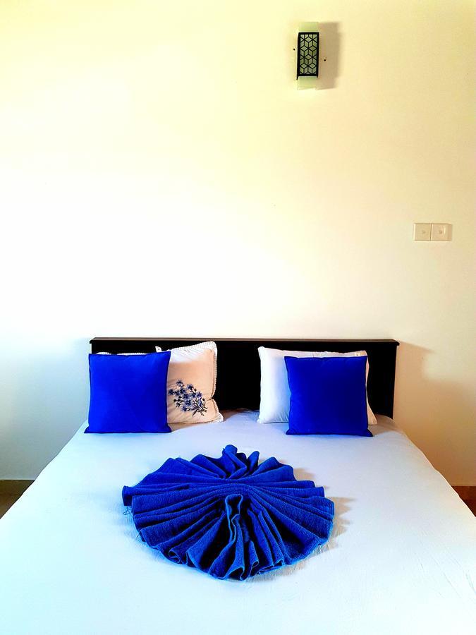 Oasis Beach Hotel Negombo Exterior photo